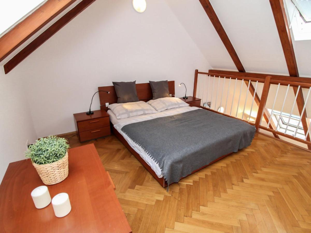 Apartment O21 By Interhome Praga Esterno foto